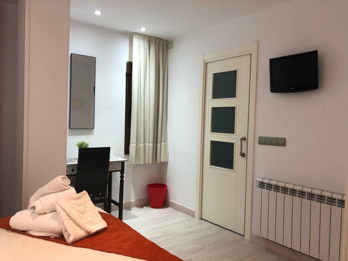 Hotel Tres Estrellas Casa Maribona Gela El Puente  Eksteriør billede