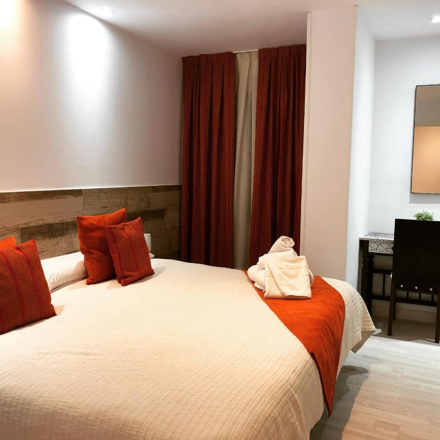 Hotel Tres Estrellas Casa Maribona Gela El Puente  Eksteriør billede